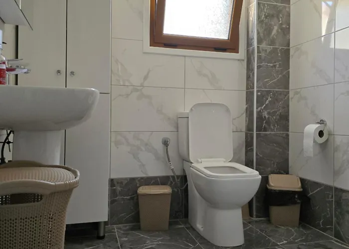 아파트 Lovely 1-bedroom Unit With Free Parking On Premises