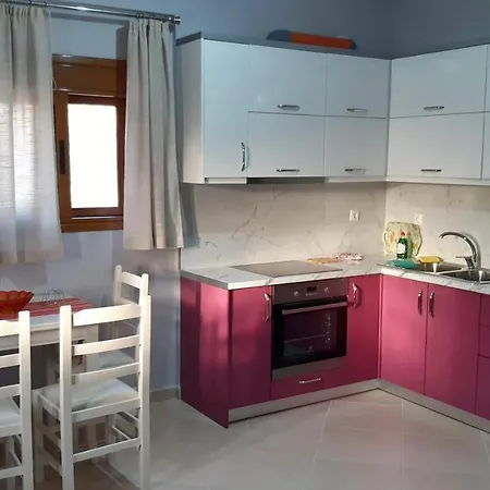 Lovely 1-bedroom Unit With Free Parking On Premises Sarandë