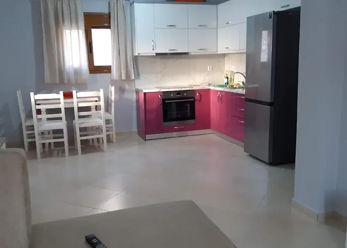 Apartment Lovely 1-bedroom Unit With Free Parking On Premises