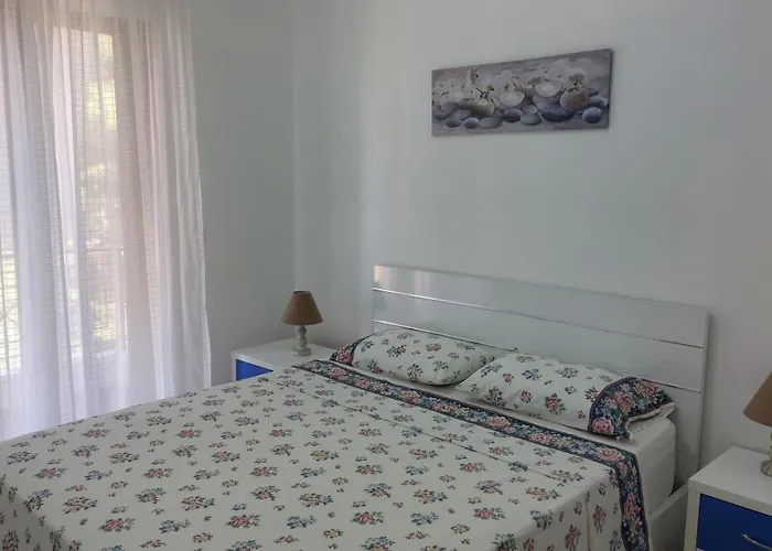 Apartment Lovely 1-bedroom Unit With Free Parking On Premises